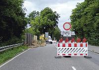 Aufgrund von Bauarbeiten ist die Staatsstraße 2368 bis Mitte Oktober gesperrt.  Foto: Pietsch