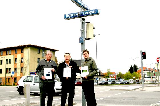 Mit einem Logo wollen (v. l.) Wilhelm Hoegner, Ludwig Hoegner und Michael Sporrer von der GTI, der Tunnel-Offensive ein Gesicht geben. 	Foto: mst