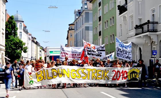Seit 2007 kämpfen auch Münchner Studenten gegen die Studiengebühren. Foto: SoS