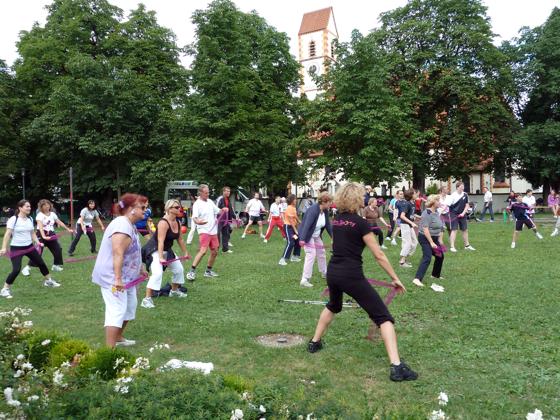 Muskelentspannende Fitness gibt es natürlich auch beim 5. MoosachStadtteilLauf am kommenden Sonntag, 3. Juli. 	Foto: VA
