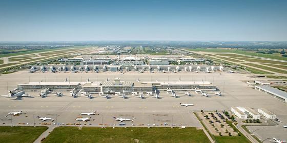 27 Andockstationen für Flugzeuge wird das neue Abfertigungsgebäude ab Sommer 2015 bieten. Foto: FMG/Koch+Partner