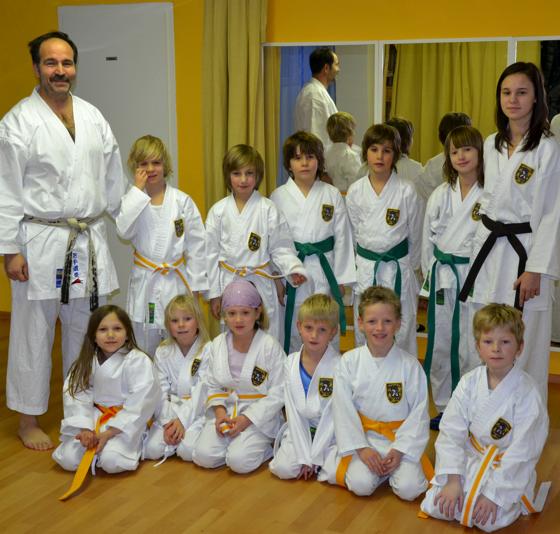 Bild zum Artikel: Moosach · Der erste Karate-Verein