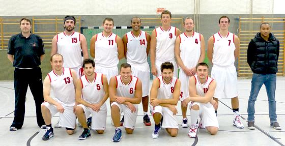 Die 1. Herren-Basketball-Mannschaft des TSV Milbertshofen. 	Foto: Verein
