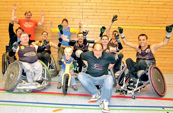 Das Rollstuhl-Rugby-Team des TSV. 	Foto: Verein