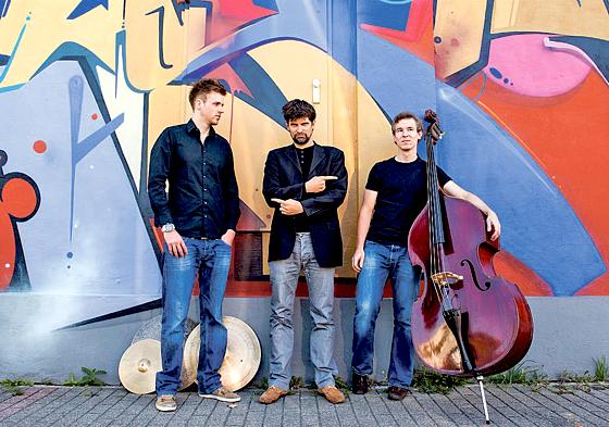 Das Stephan Becker Trio spielt sein Konzert unter dem Motto »Urban Poems«.	Foto: VA