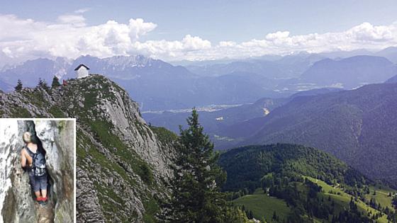 Aussicht vom Gipfelgrat mit der Kapelle in Richtung Süden zum Kaisergebirge mit dem Inntal und Kufstein. 	Fotos: Stefan Dohl