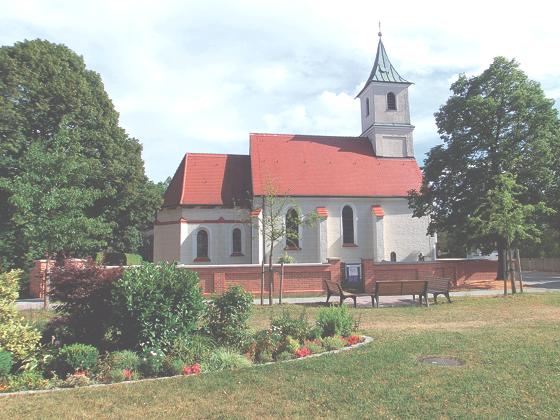 Die hübsche kleine Kirche Mariä-Himmelfahrt in Salmdorf.	Foto: Ingo Gugisch