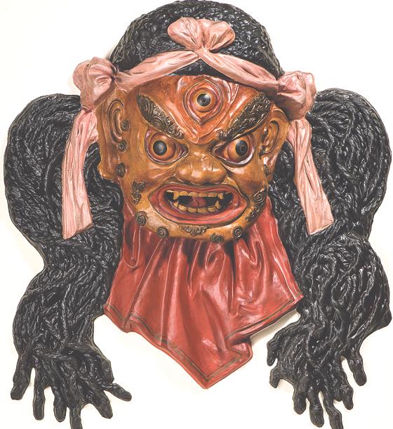 Eine tibetische Maske aus der großen Sammlung der Gebrüder Schlaginweit.	Foto: Marianne Franke, DAV