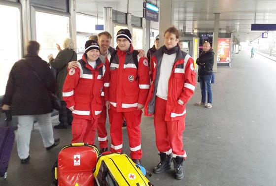 Das Team des Deisenhofener Roten Kreuzes nach dem Einsatz in Hannover.	Foto:  B. Bores / Rotes Kreuz