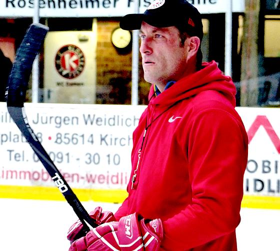 Johannes Wieser hat bis zuletzt offen gelassen, ob er dem EHC auch in der nächsten Saison als Cheftrainer zur Verfügung steht.	Fotos: smg / CU