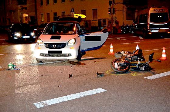 Der Pkw-Fahrer nahm dem Motorradfahrer die Vorfahrt  mit dramatischen Folgen. Foto:Polizei München