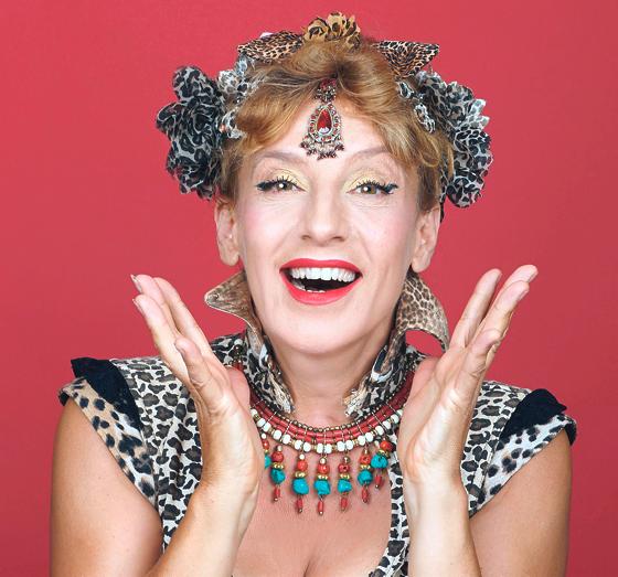 Die Kabarettistin Sissi Perlinger tritt am Samstag, 4. Juni, bei Kultur in Putzbrunn auf. 	Foto: Schrödinger