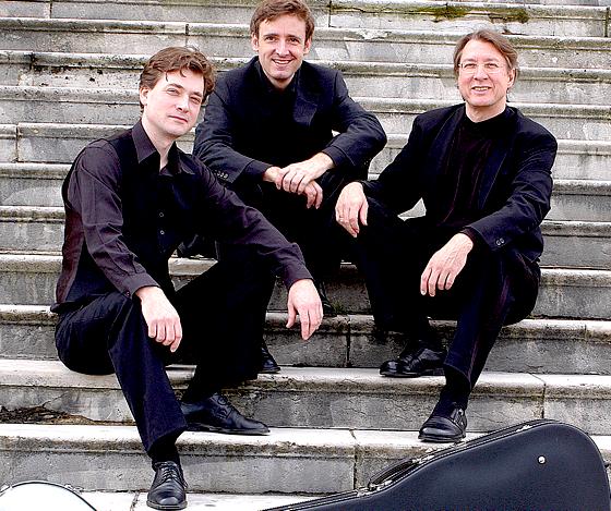 Das »Munich Guitar Trio« präsentiert Werke u.a. von Tschaikowsky und Vivaldi.	Foto: VA