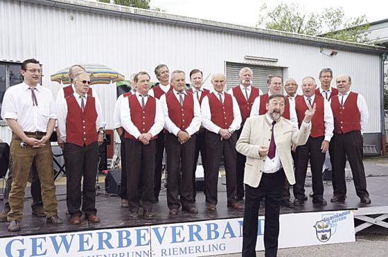 Der Sängerkreis Ottobrunn bestreitet am 3. Juli ein Benefizkonzert in der Corneliuskirche.	Foto: hw