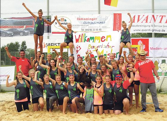 Mehr als einen Grund zum Feiern hatten die Beachhandballerinnen des TSV Schleißheim am Wochenende.	Foto: TSV Schleißheim