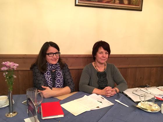 Diana Stachowitz, MdL, mit Kathrin Abele, Stadträtin und Vorsitzende des SPD-Ortsvereins Neuhausen Nymphenburg.	Foto: Diana Stachowitz