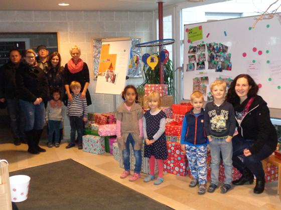 Auch in diesem Jahr hat es der Kindergarten »Am Mühlbach« wieder geschafft und viele Pakete an hilfsbedürftige Kinder in Rumänien verschickt. 	Foto: privat
