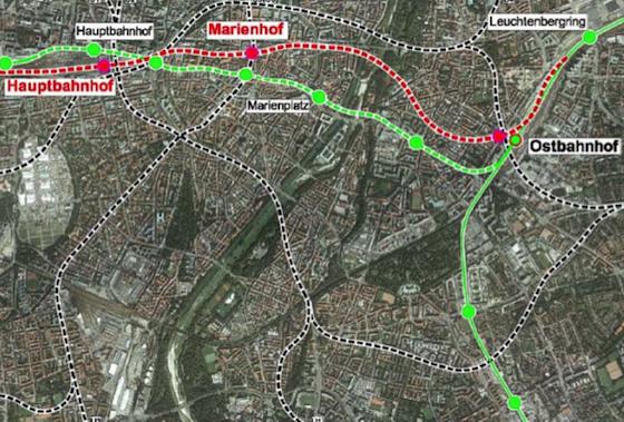 Einmal mehr geht es um die Zweite Strammstrecke (rot), die eine riesige Baustelle in Haidhausen (beim Ostbahnhof) erfordern wird.	Grafik: StMWiVT