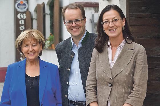 Bezirksrätin Hiltrud Broschei, MdL Markus Rinderspacher und SPD-Fraktionsvorsitzende Claudia Tausend.	Foto: privat