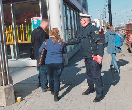 Der Präventionsbeauftragte der Polizei ist wieder in Sachen Aufklärung unterwegs.	Foto: Bundespolizei