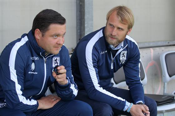 Vize-Meister in der Regionalliga: Löwen-Ausbilder Daniel Bierofka und sein langjähriger Co-Trainer Denis Bushuev. Foto: Anne Wild