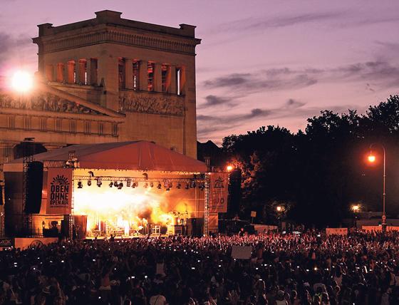Der Königsplatz wird am Samstag wieder zum Festivalgelände.	Foto: VA