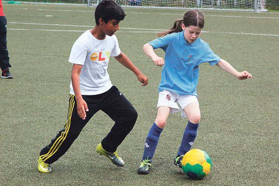 Beim KJR-Fußballcup kämpfen Kinder und Jugendliche in vier Spielklassen um den Pokal.	Fotos: KJR
