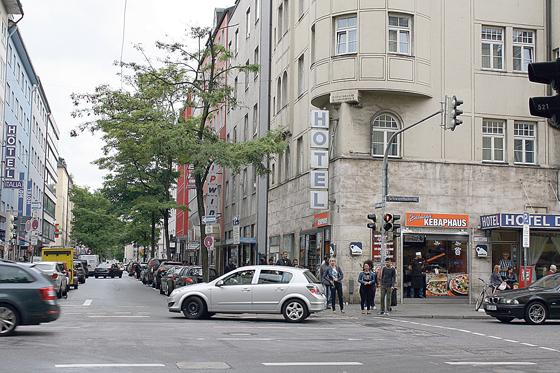 Das Einsatzgebiet des Kommunalen Außendienstes liegt zwischen Sonnen-, Nußbaum- und Karlstraße. Zu den Schwerpunkten gehört das südliche Bahnhofsviertel (Bild).	Foto: js