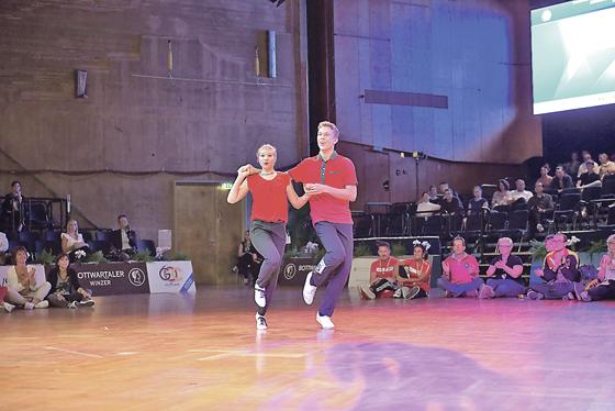 Die Weltranglistenersten Theresa Sommerkamp und Elian Preuhs sind weiterhin nicht zu schlagen.	Fotos: Verein