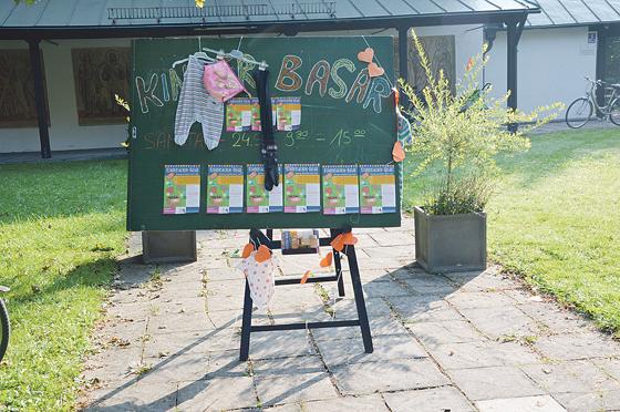 Shoppen und sparen: Basar für Kindersachen in der Gustav-Adolf Gemeinde Ramersdorf.	Foto: VA
