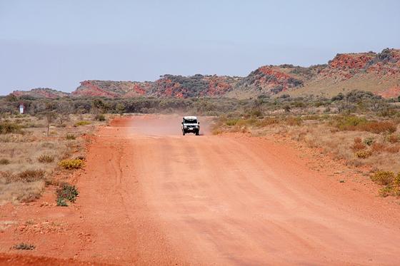 Ehepaar Becker fuhr im Jeep durchs Outback.	Foto: VA