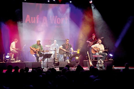 Am 21. November auf der Bühne im Wolf-Ferrari-Haus: »Auf A Wort« mit fünf Jahrzehnten Austropop-Musikgeschichte.	F.: VA