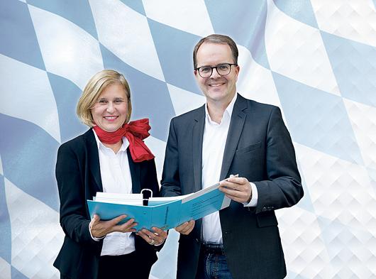 SPD-Landtagsabgeordneter Markus Rinderspacher und die frauenpolitische Sprecherin Dr. Simone Strohmayr (l.).	F: privat