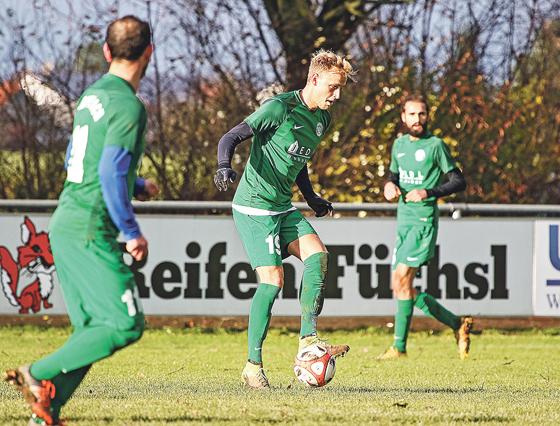 Nach einem 2:0-Auswärtssieg in Heimstetten bleibt der SV Waldperlach dem Spitzenreiter SV Dornach dicht auf den Fersen.	Foto: Christian Riedel