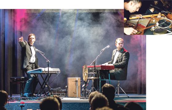 Die Musikkabarettsisten »Notenlos« spielen das »Wunschkonzert der Extraklasse«.	Fotos: VA