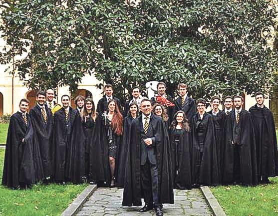 Der italienische Studentenchor des Collegio Cairoli wird am Sonntag um 17 Uhr in St. Stephan auftreten.	Foto: VA