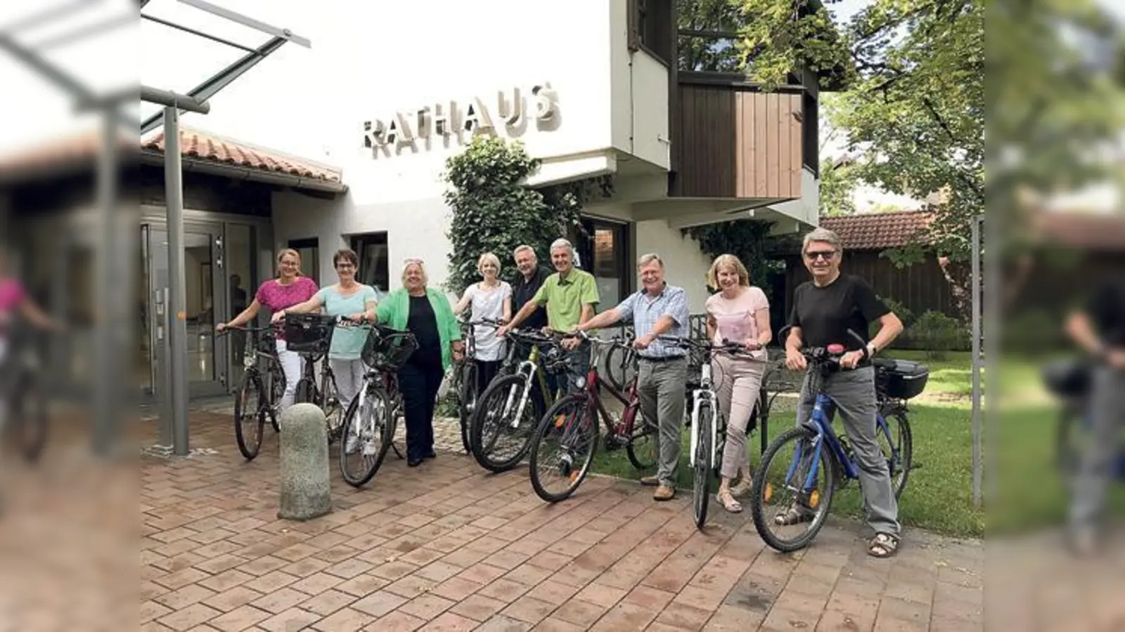 Sauerlachs Bürgermeisterin Barbara Bogner und ihr Rathausteam freuen sich auf die Stadtradelaktion. (Foto: hw)