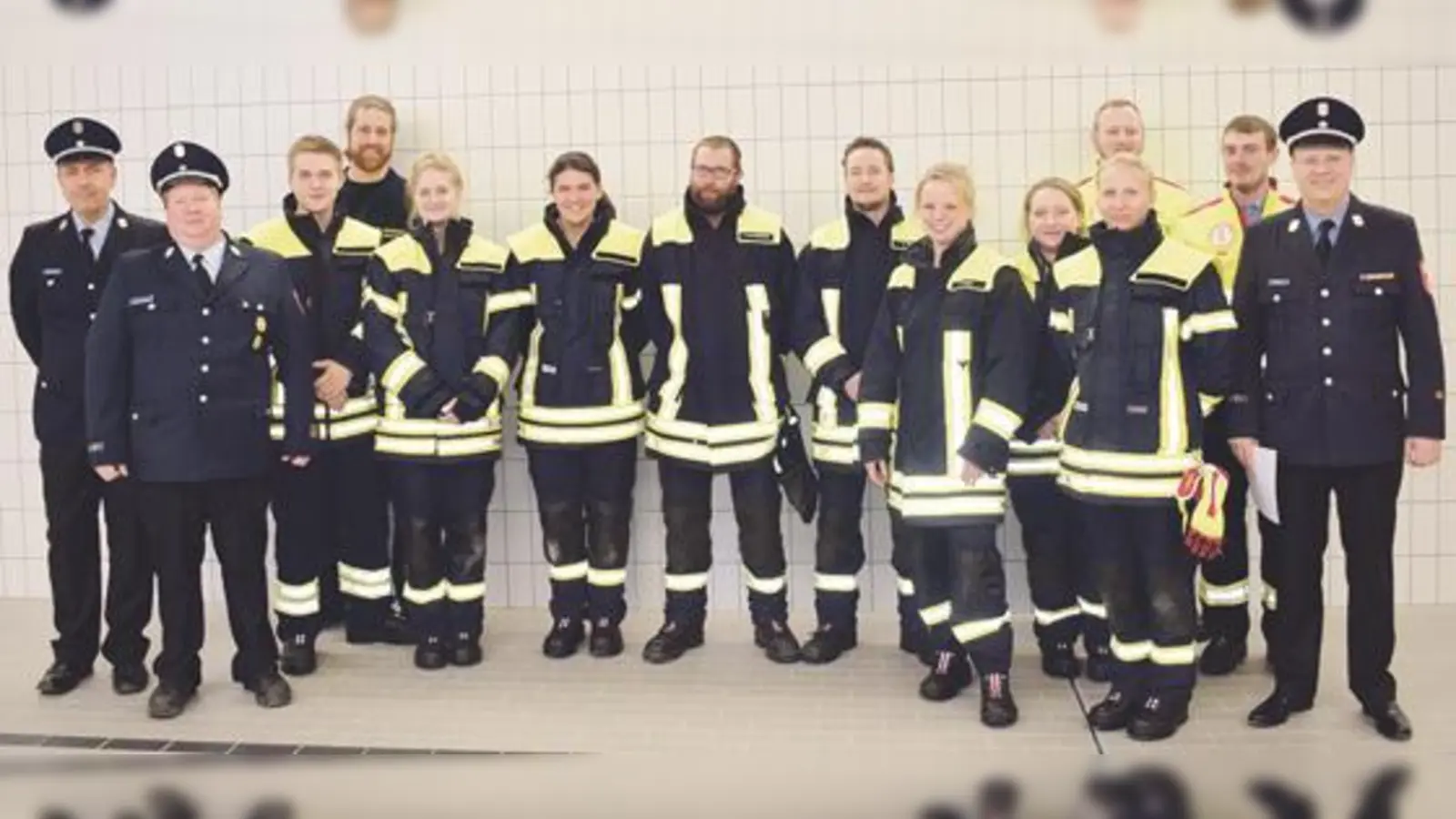 Markus Mende, Georg Schachtner, Lewin Hilgendorf, Alain Kretschmer, Katharina Burgmeier, Elisabeth Schmid, Florian Gallenberger, Christoph Petroll, Elisabeth Bauer, Melanie Konold, Sandra Mende, Martin Renk, Mathias Friesinger, Joachim Gragert.  (F: Mende)