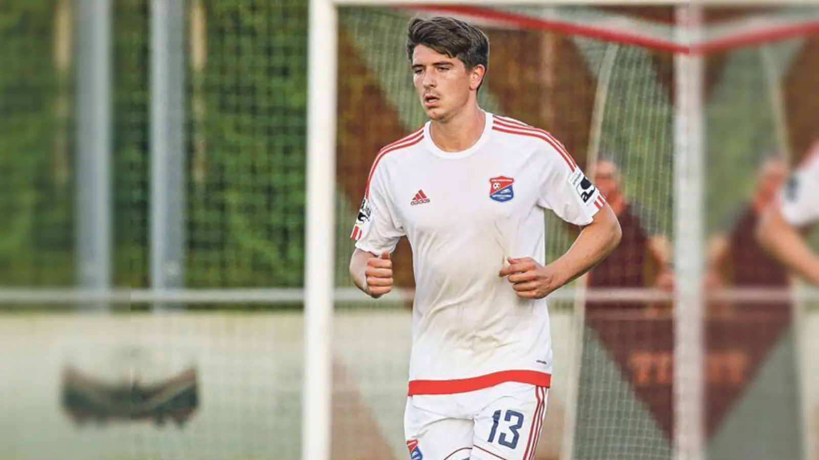 Der »Erlöser« der SpVgg: Mittelfeldspieler Jim-Patrick Müller erzielte den Ausgleich gegen Fortuna Köln  der erste Unterhachinger Treffer seit dem 4. März.	 (Foto: Christian Riedel)