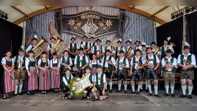 Die Glonner Musi feiert vom 10. bis 13. Mai 2019 ihr 175-jähriges Jubiläum mit einem großen Musikfest.  (Foto: Glonner Musi)