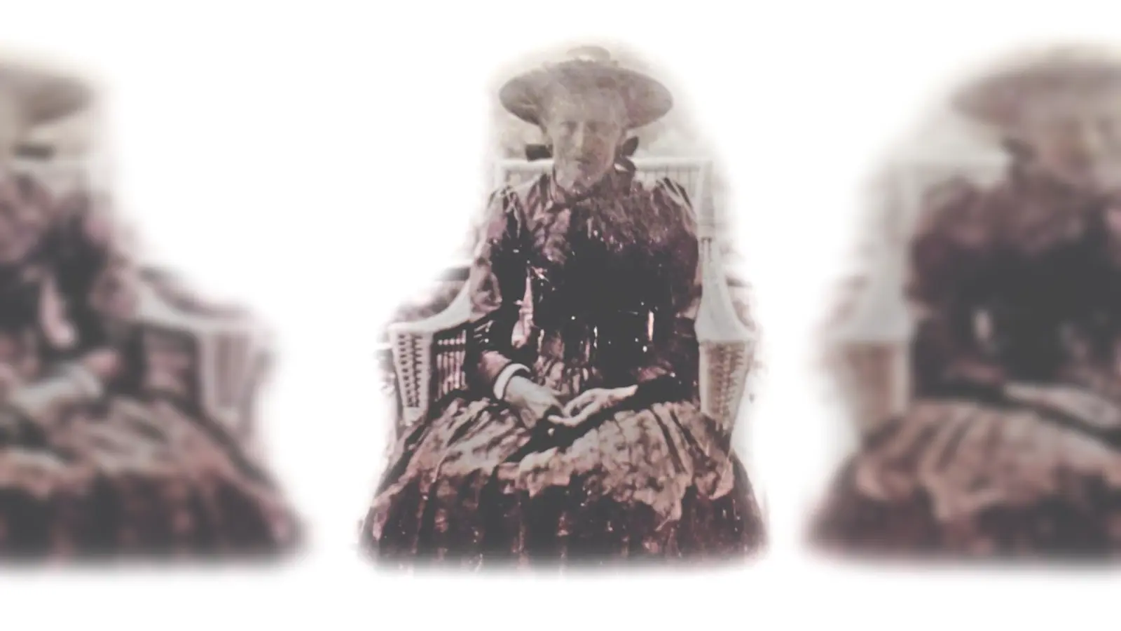 Die Wildschützin Elisabeth Lackner (1845  1921), genannt Floitenschlag-Staude, in Festtagstracht. Fotografiert in der Zeit um den 1. Weltkrieg.                                     (Foto: Museum)