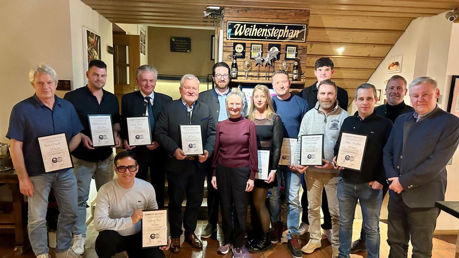 Weihenstephaner-Meilensteine-Ehrung-langj-hriger-Mitarbeiter