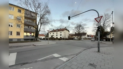 Für die Kreuzung Josephsburgstraße/St.-Veit-Straße in Berg am Laim werden aktuell dringend ehrenamtliche Schulweghelfer gesucht. (Foto: CSU Berg am Laim)