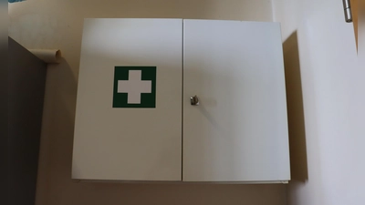 München ist deutschlandweit die erste Kommune, die Barrierefreiheit in Arztpraxen mit eigenen Mitteln fördert. Bis Ende 2027 läuft die Bewerbungsfrist.  (Symbolbild: mha)