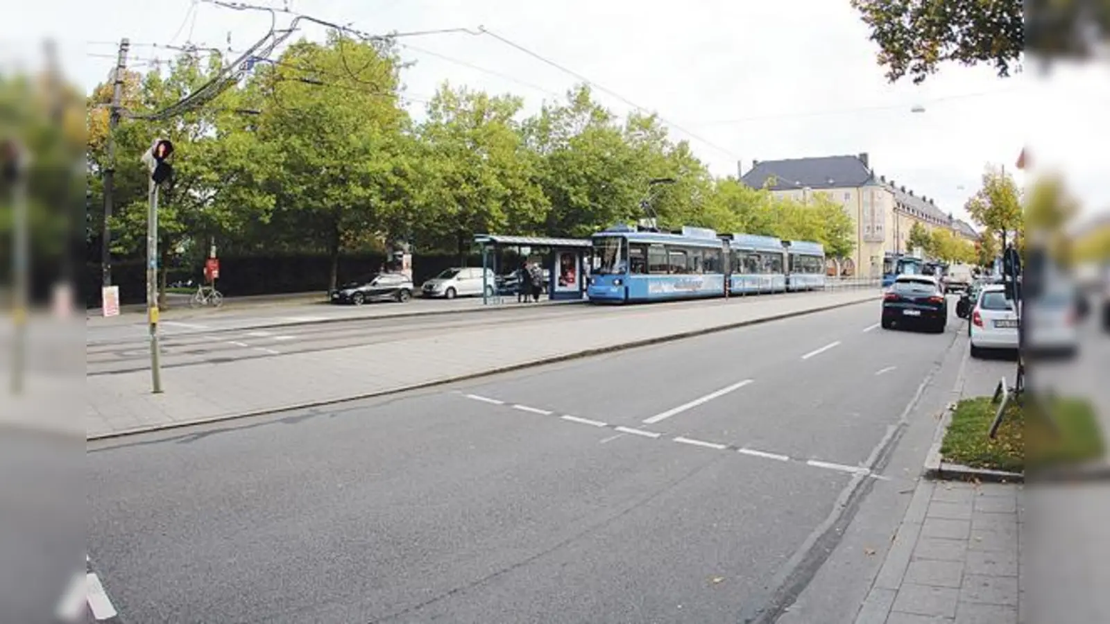 Keine Pförtnerschaltung  Aber 2019 soll der Wettersteinplatz dahinter aufgewertet werden. 	 (Foto: RedH / Archiv)