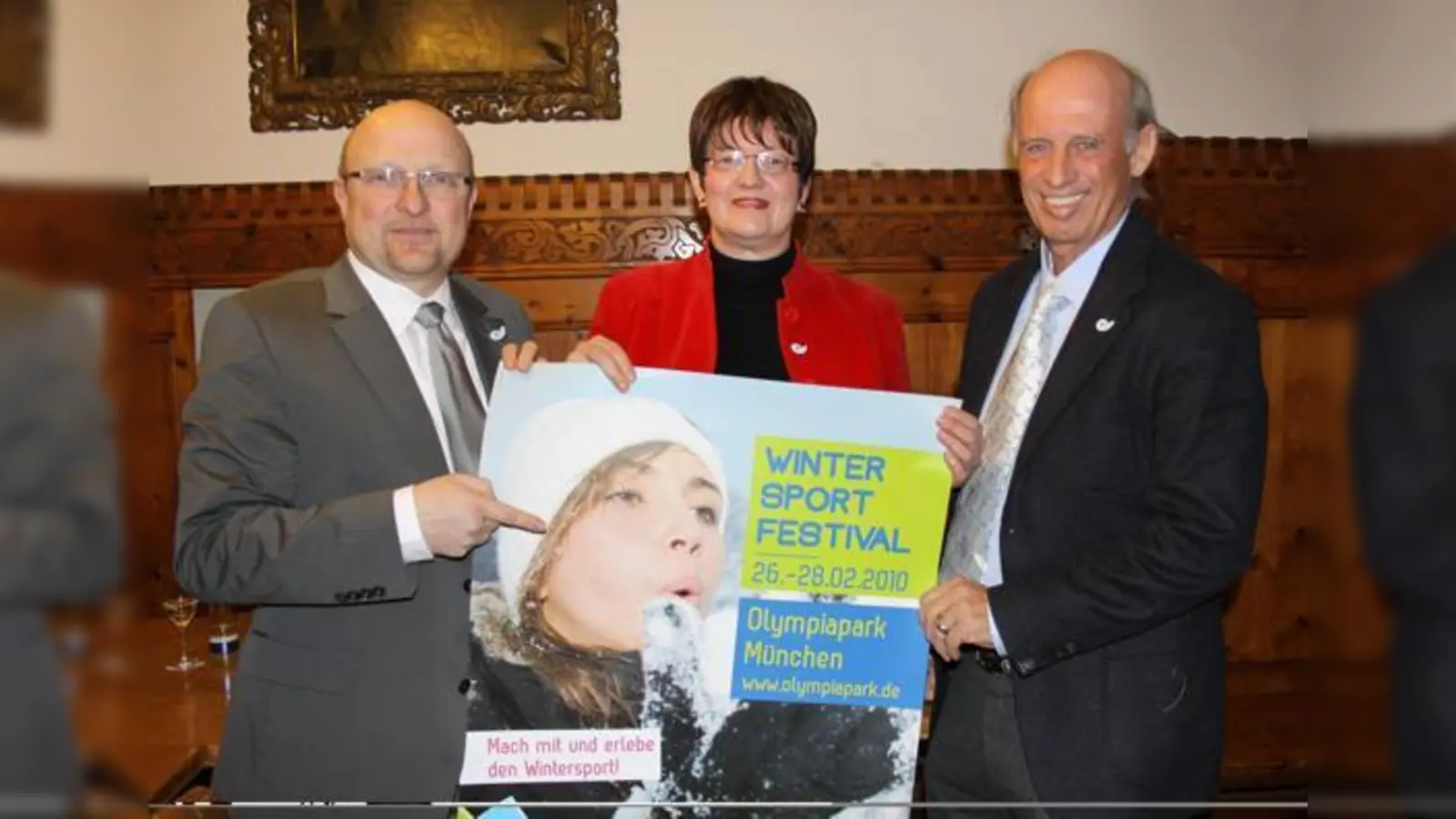 Ralph Huber (li.), Bürgermeisterin Christine Strobl und Willy Bogner, haben die Pläne für das erste Münchner Wintersportfestival vorgestellt.  (Foto: ko)