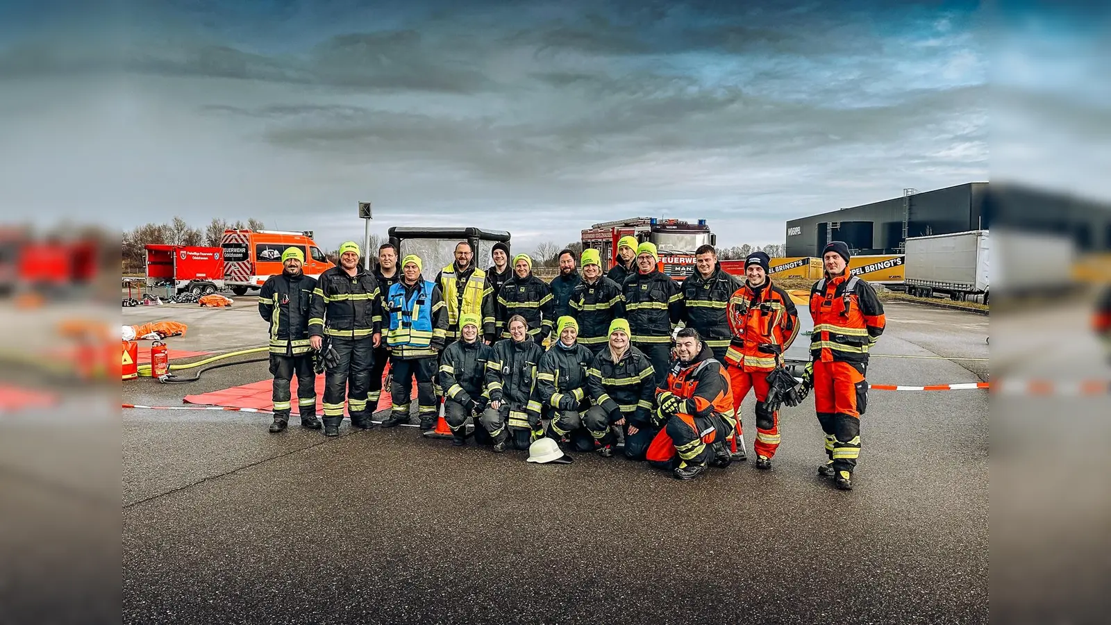 16 Feuerwehrler nahmen am ABC-Grundkurs teil. (Foto: KBI Dachau)