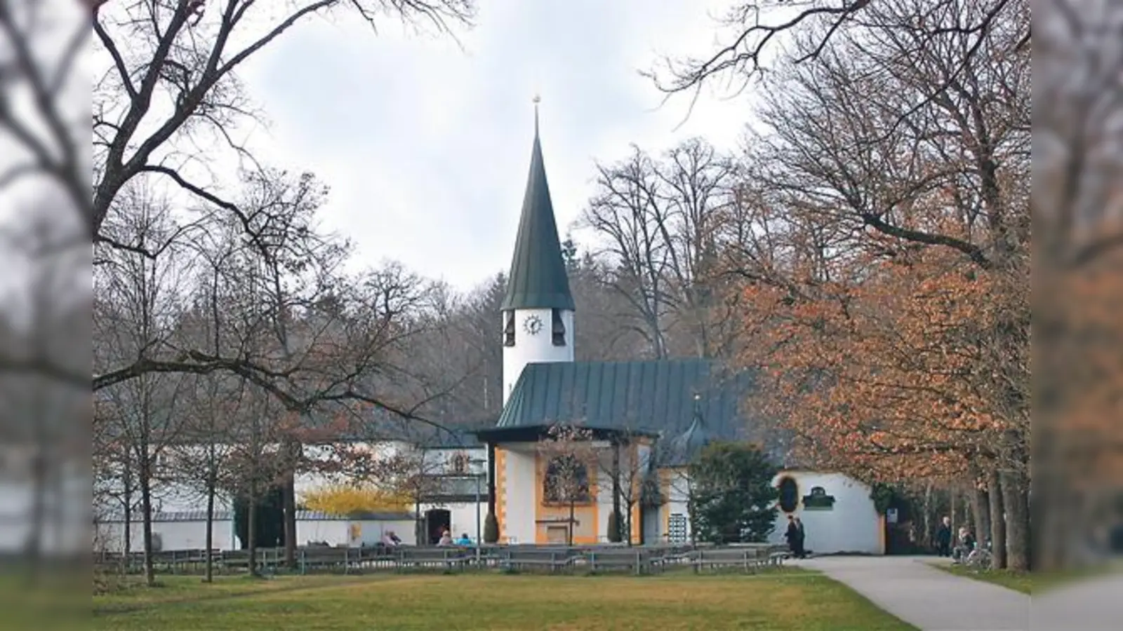 Die Wallfahrtskirche Maria Eich liegt westlich von Planegg, idyllisch vom Wald umgeben.           (Foto: Rufus46, CC BY-SA 3.0)