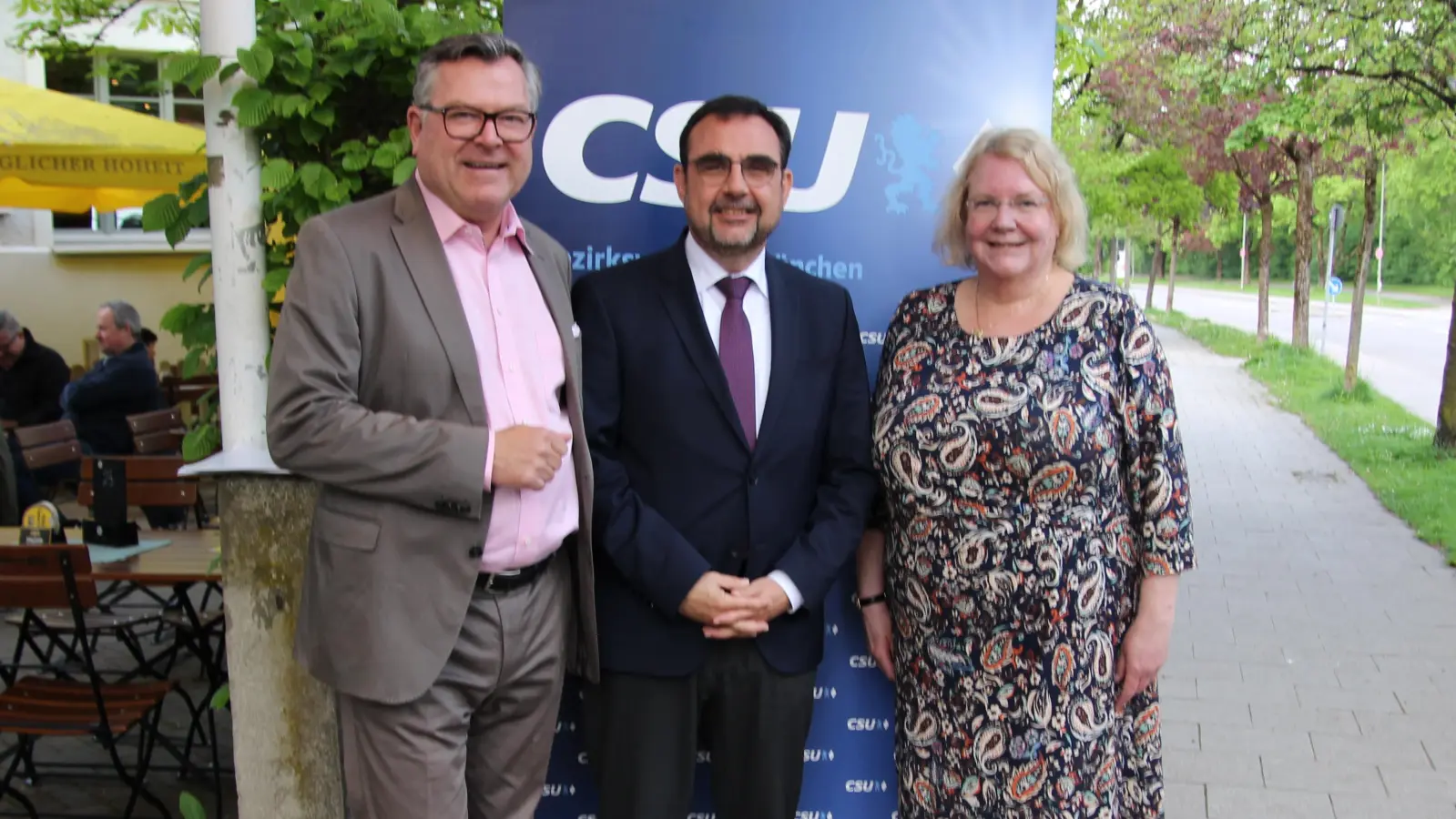 „Aktuelle Aspekte der Gesundheitspolitik“ lautete das Thema der Veranstaltung, zu der Josef Schmid und Barbara Kuhn den Bayerischen Gesundheitsminister Klaus Holetschek eingeladen hatten. (Foto: sb)