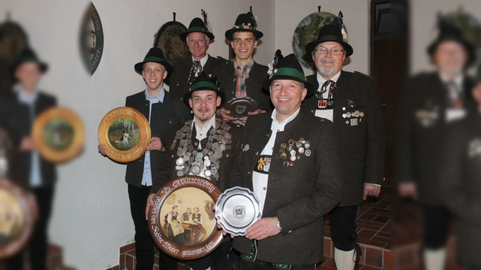 Christoph Birk, Benjamin Garschhammer, Roman Scherde (vorne von links), Martin Weinhart, Michael Schmid und Herbert Weinbuch (hinten von links). (Foto: SG Frohsinn)